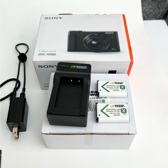 Sony Cyber-shot DSC-HX80 18.2-Megapixel Digital Camera Bundle - Picture 5 of 12